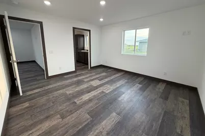 100 Oak Crest Blvd, Roseau, MN 56751 - Photo 11