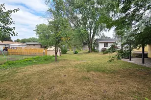 2641 Ridge Ln, Mounds View, MN 55112 - Photo 33