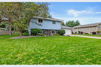 7840 Bona Road, Mounds View, MN 55112 - Photo 3