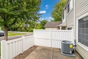 422 Leeward Trail, Woodbury, MN 55129 - Photo 25