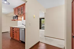 4380 Brookside Ct, Edina, MN 55436 - Photo 9