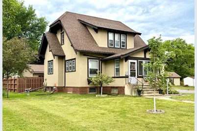19 1st Avenue NE, Fairfax, MN 55332 - Photo 1