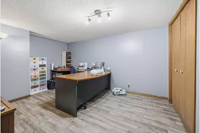 565 3rd Avenue SW, Hutchinson, MN 55350 - Photo 29