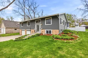 565 3rd Ave SW, Hutchinson, MN 55350 - Photo 1