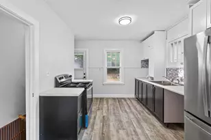 569 Hatch Ave, Saint Paul, MN 55117 - Photo 9