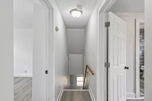 569 Hatch Ave, Saint Paul, MN 55117 - Photo 13