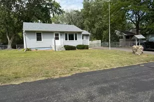 5911 Hodgson Rd, Shoreview, MN 55126 - Photo 3