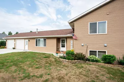614 W Colfax Street, Parkers Prairie, MN 56361 - Photo 1