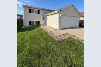 3016 32nd Avenue S, Moorhead, MN 56560 - Photo 1