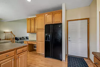 9637 Belmont Lane, Eden Prairie, MN 55347 - Photo 17