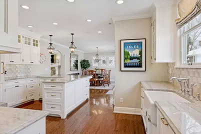 2116 W Lake Of The Isles Parkway, Minneapolis, MN 55405 - Photo 27