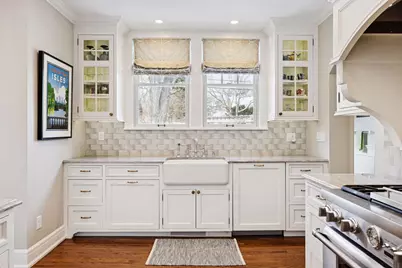 2116 W Lake Of The Isles Parkway, Minneapolis, MN 55405 - Photo 25