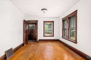 421 N 11th Ave W, Duluth, MN 55806 - Photo 3