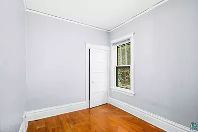 421 N 11th Avenue W, Duluth, MN 55806 - Photo 13