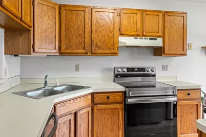 7486 Vinewood Court, Maple Grove, MN 55311 - Photo 9