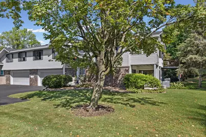 5642 Chatsworth Street N, Shoreview, MN 55126 - Photo 3