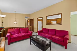 5642 Chatsworth St N, Shoreview, MN 55126 - Photo 11