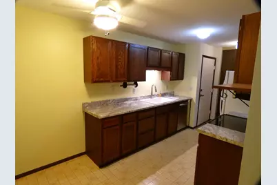 135 Viking Drive E #110, Little Canada, MN 55117 - Photo 5