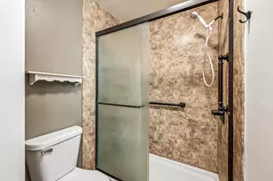 8840 N Maplebrook Ct, Brooklyn Park, MN 55445 - Photo 21