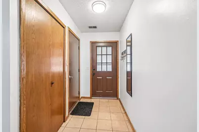 8840 N Maplebrook Court, Brooklyn Park, MN 55445 - Photo 5