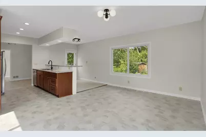7372 Stillwater Boulevard N, Oakdale, MN 55128 - Photo 13