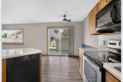 2801 19th Avenue NW #D, Rochester, MN 55901 - Photo 3