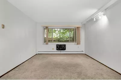 2446 Aldrich Avenue S #107, Minneapolis, MN 55405 - Photo 7