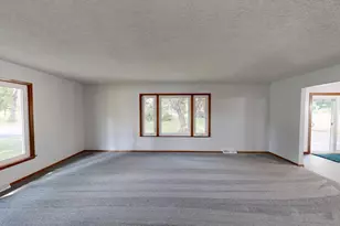 420 Livingston Ct, Northfield, MN 55057 - Photo 9