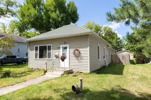415 3rd St SE, Wadena, MN 56482 - Photo 1