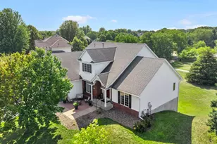 3685 Commonwealth Rd, Woodbury, MN 55125 - Photo 3