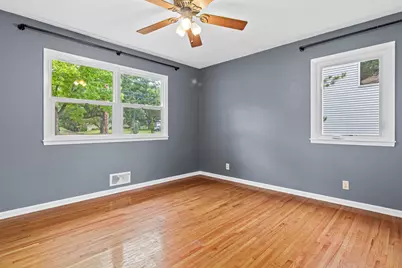 3038 Victoria Street N, Roseville, MN 55113 - Photo 5