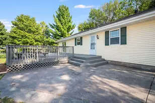30452 390th St, Le Sueur, MN 56058 - Photo 9