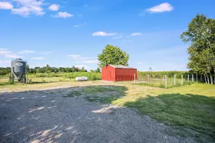 30452 390th St, Le Sueur, MN 56058 - Photo 5