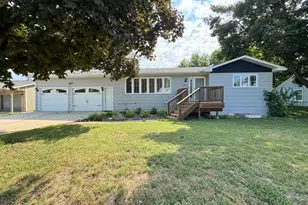 1207 4th Ave SW, Pipestone, MN 56164 - Photo 1