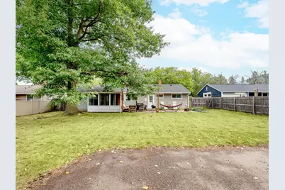 2084 Randy Avenue, White Bear Lake, MN 55110 - Photo 41
