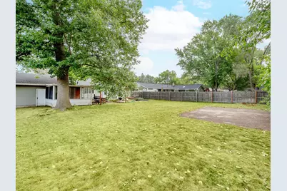 2084 Randy Avenue, White Bear Lake, MN 55110 - Photo 39