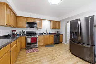 619 E 3rd St, Winona, MN 55987 - Photo 9