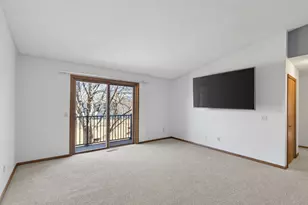 3306 Greenbrier St, Vadnais Heights, MN 55127 - Photo 5