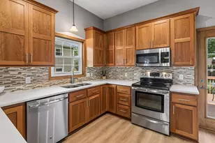 14543 Embassy Ave, Apple Valley, MN 55124 - Photo 7