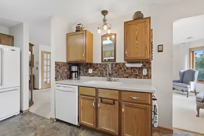 32 11th Avenue S #216, Hopkins, MN 55343 - Photo 11