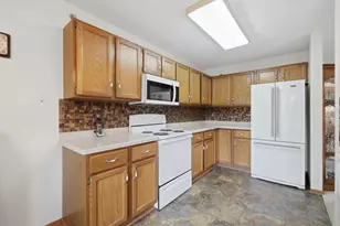 32 11th Ave S, Hopkins, MN 55343 - Photo 13