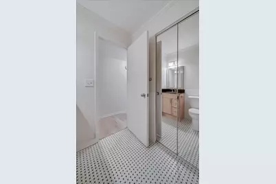 210 W Grant Street #506, Minneapolis, MN 55403 - Photo 15