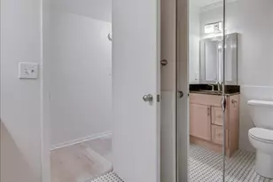 210 W Grant St, Minneapolis, MN 55403 - Photo 15