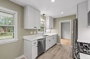2754 Hamline Ave N, Roseville, MN 55113 - Photo 7