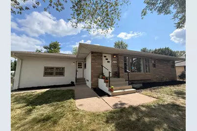 2754 Hamline Avenue N, Roseville, MN 55113 - Photo 1