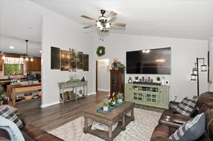 4210 Creekwood Pl, Hermantown, MN 55811 - Photo 9