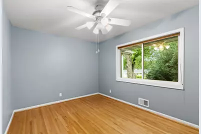 2401 Gettysburg Avenue S, Saint Louis Park, MN 55426 - Photo 27
