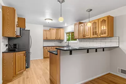 2401 Gettysburg Avenue S, Saint Louis Park, MN 55426 - Photo 9