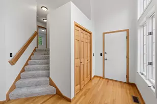 2320 Parkview Ln, Woodbury, MN 55125 - Photo 3