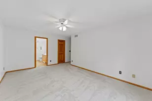 2320 Parkview Ln, Woodbury, MN 55125 - Photo 13